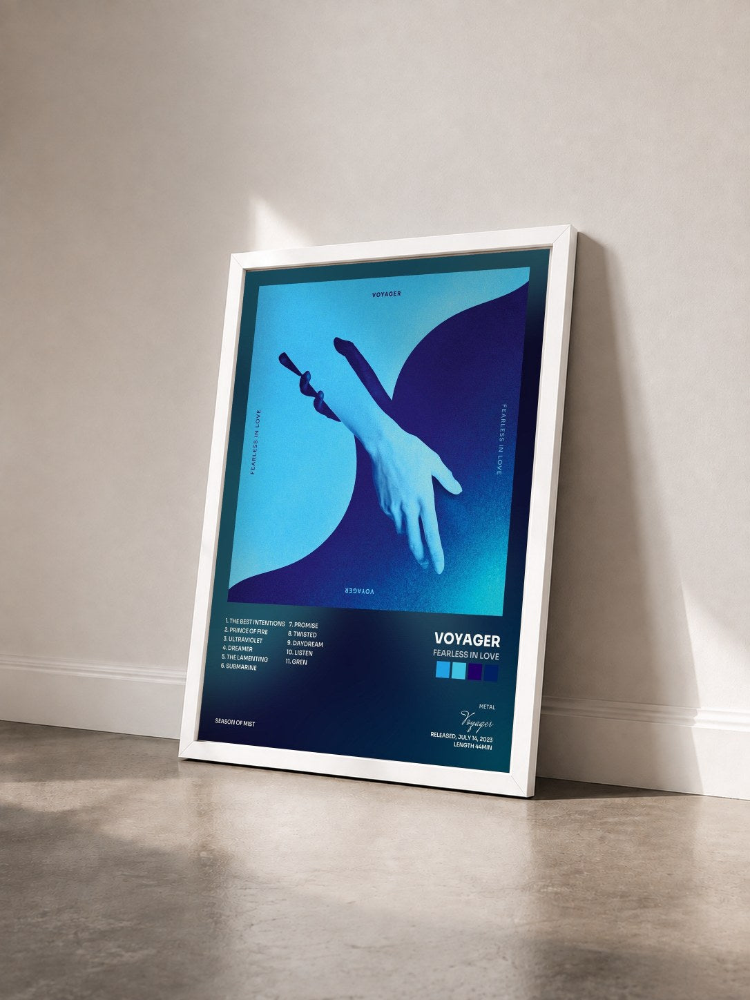 #blanc Tableau de l'album Fearless in Love de Voyager vu de trois quarts, cadre blanc