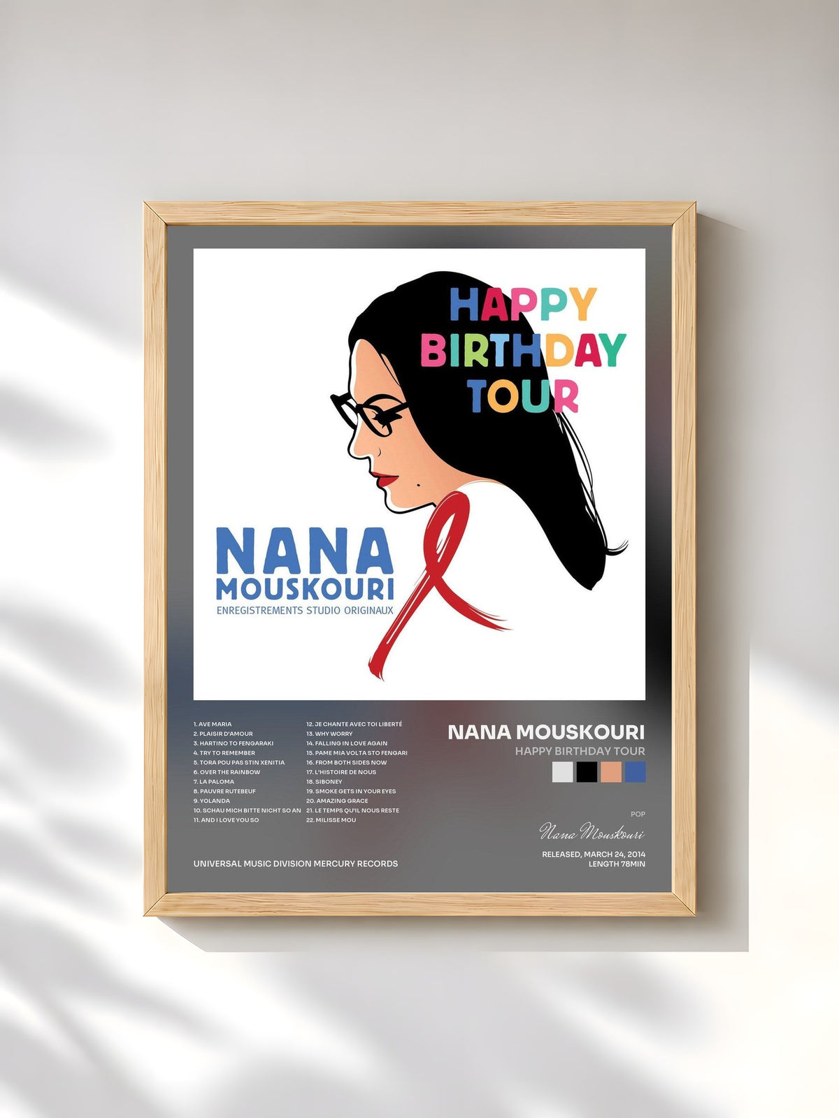 #bois Tableau de l'album Happy Birthday Tour de Nana Mouskouri, cadre en bois brut, imprimé et encadré en France
