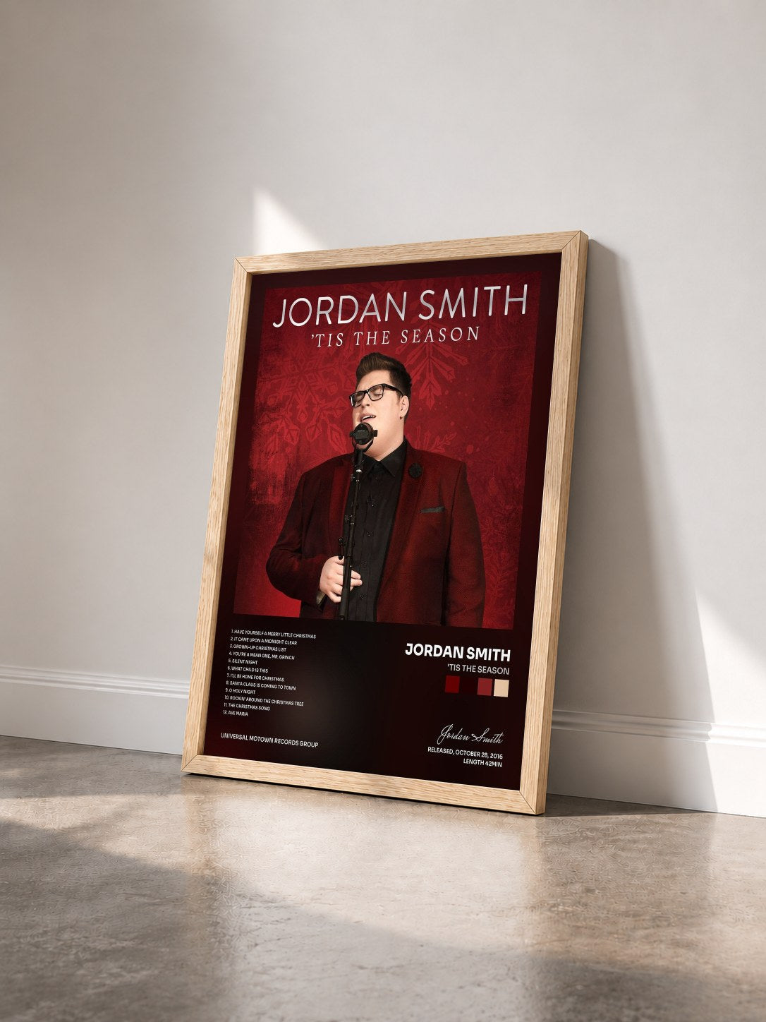 #bois Tableau de l'album 'Tis The Season de Jordan Smith vu de trois quarts, cadre en bois brut
