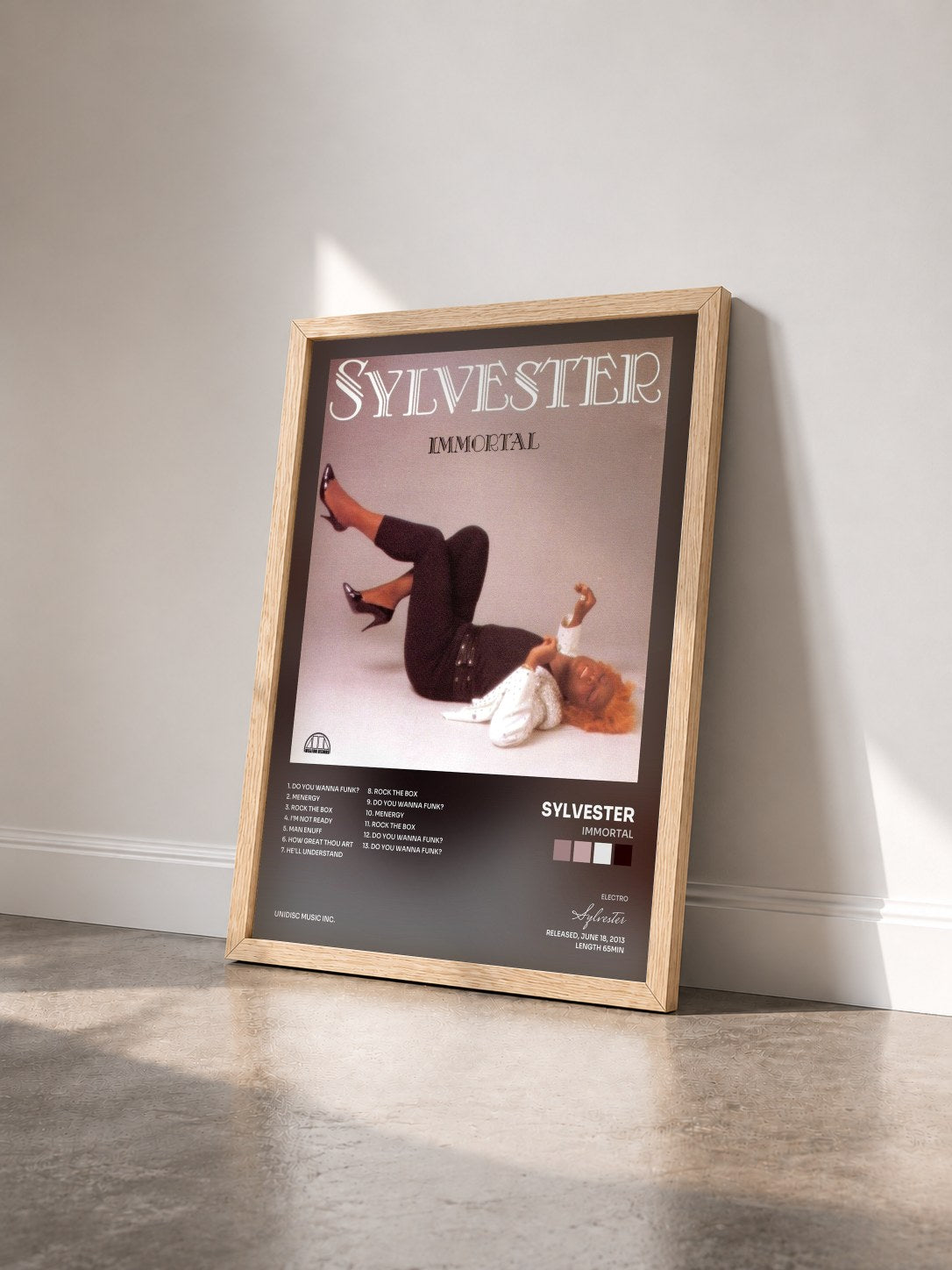 #bois Tableau de l'album Immortal de Sylvester vu de trois quarts, cadre en bois brut