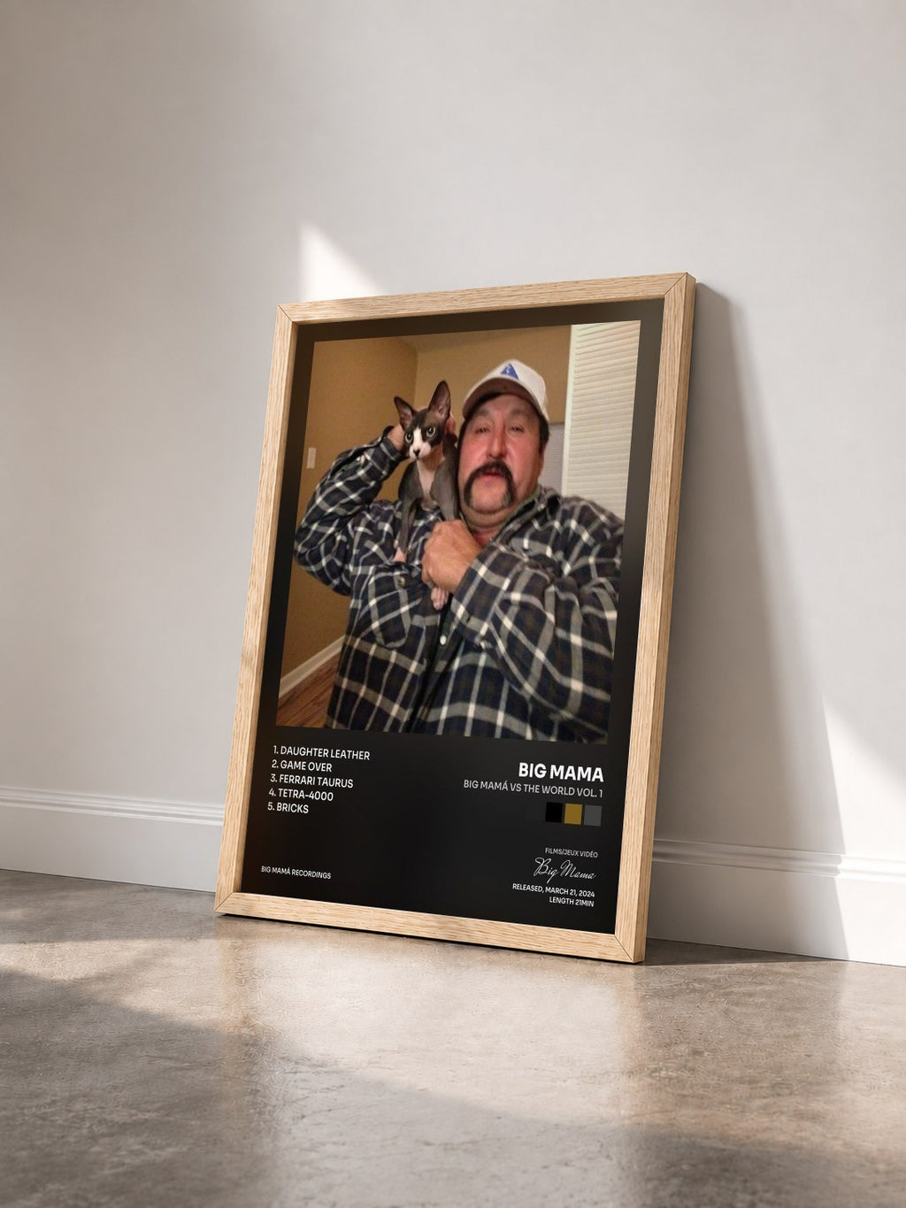 #bois Tableau de l'album Big Mamá VS The World Vol. 1 de Big Mama vu de trois quarts, cadre en bois brut