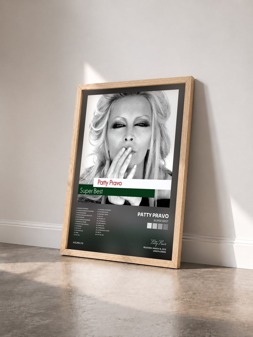 #bois Tableau de l'album Super Best de Patty Pravo vu de trois quarts, cadre en bois brut