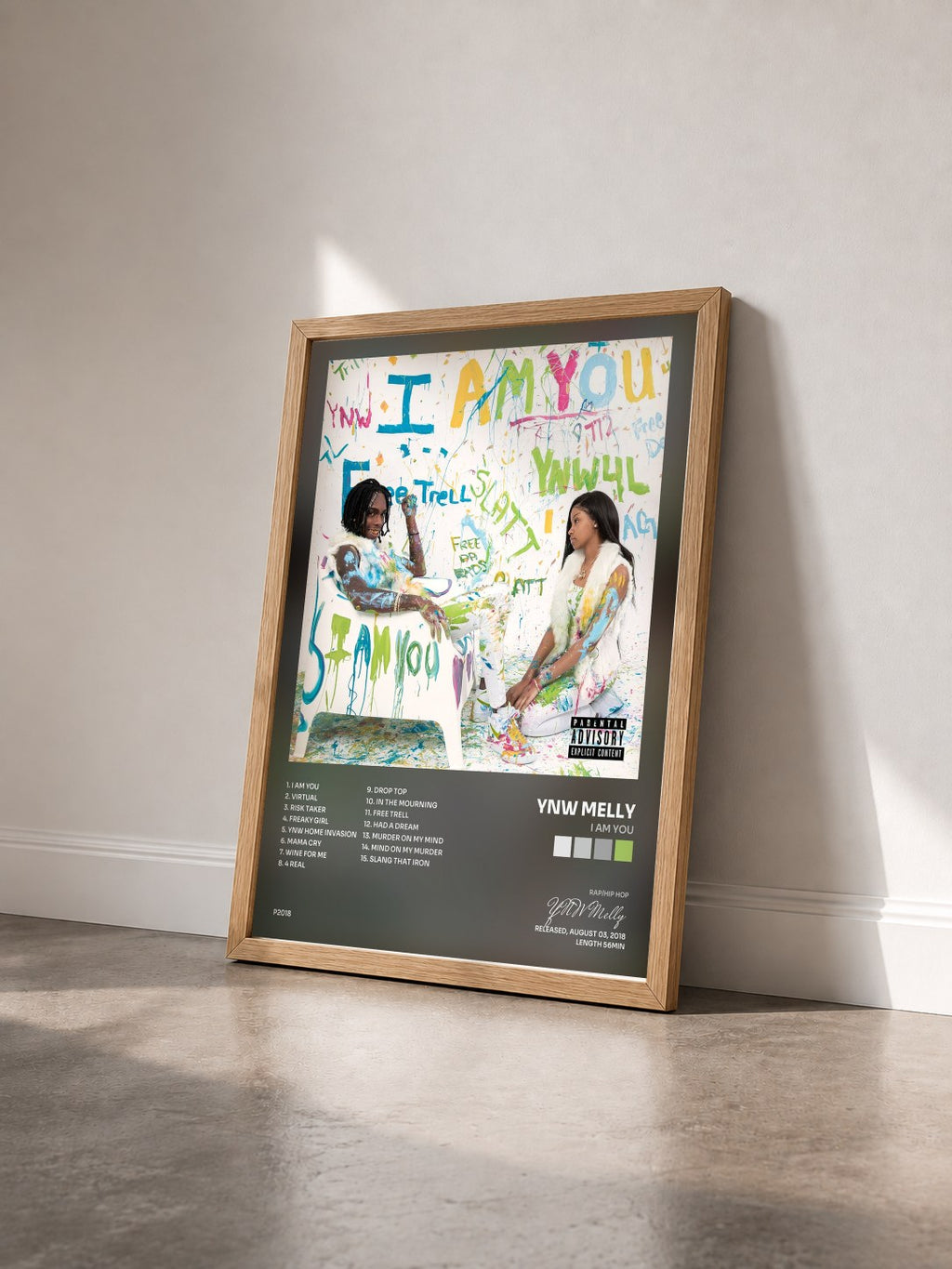 #bois Tableau de l'album I AM YOU de YNW Melly vu de trois quarts, cadre en bois brut