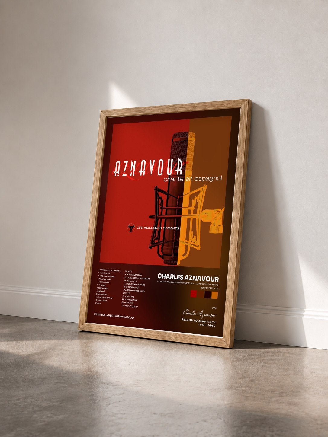 #bois Tableau de l'album Charles Aznavour chante en espagnol - Les meilleurs moments (Remastered 2014) de Charles Aznavour vu de trois quarts, cadre en bois brut