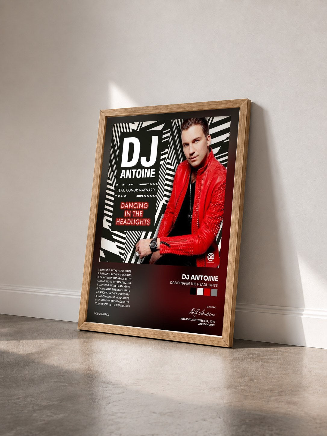 #bois Tableau de l'album Dancing in the Headlights de DJ Antoine vu de trois quarts, cadre en bois brut