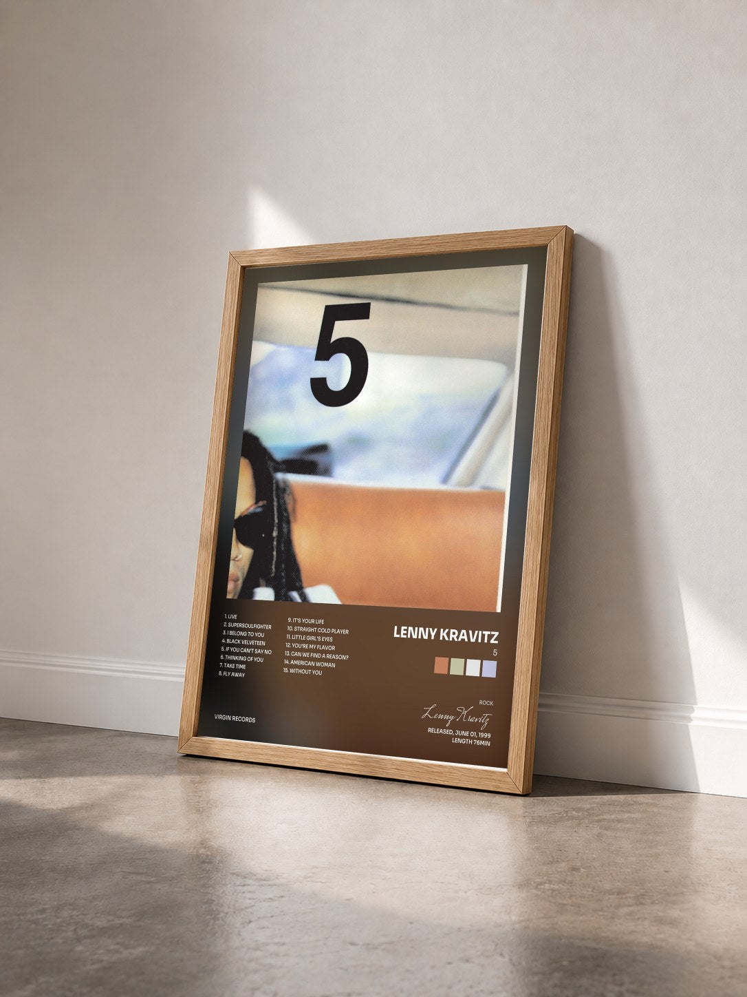 #bois Tableau de l'album 5 de Lenny Kravitz vu de trois quarts, cadre en bois brut