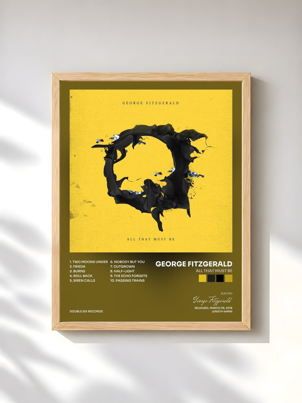 #bois Tableau de l'album All That Must Be de George Fitzgerald, cadre en bois brut, imprimé et encadré en France