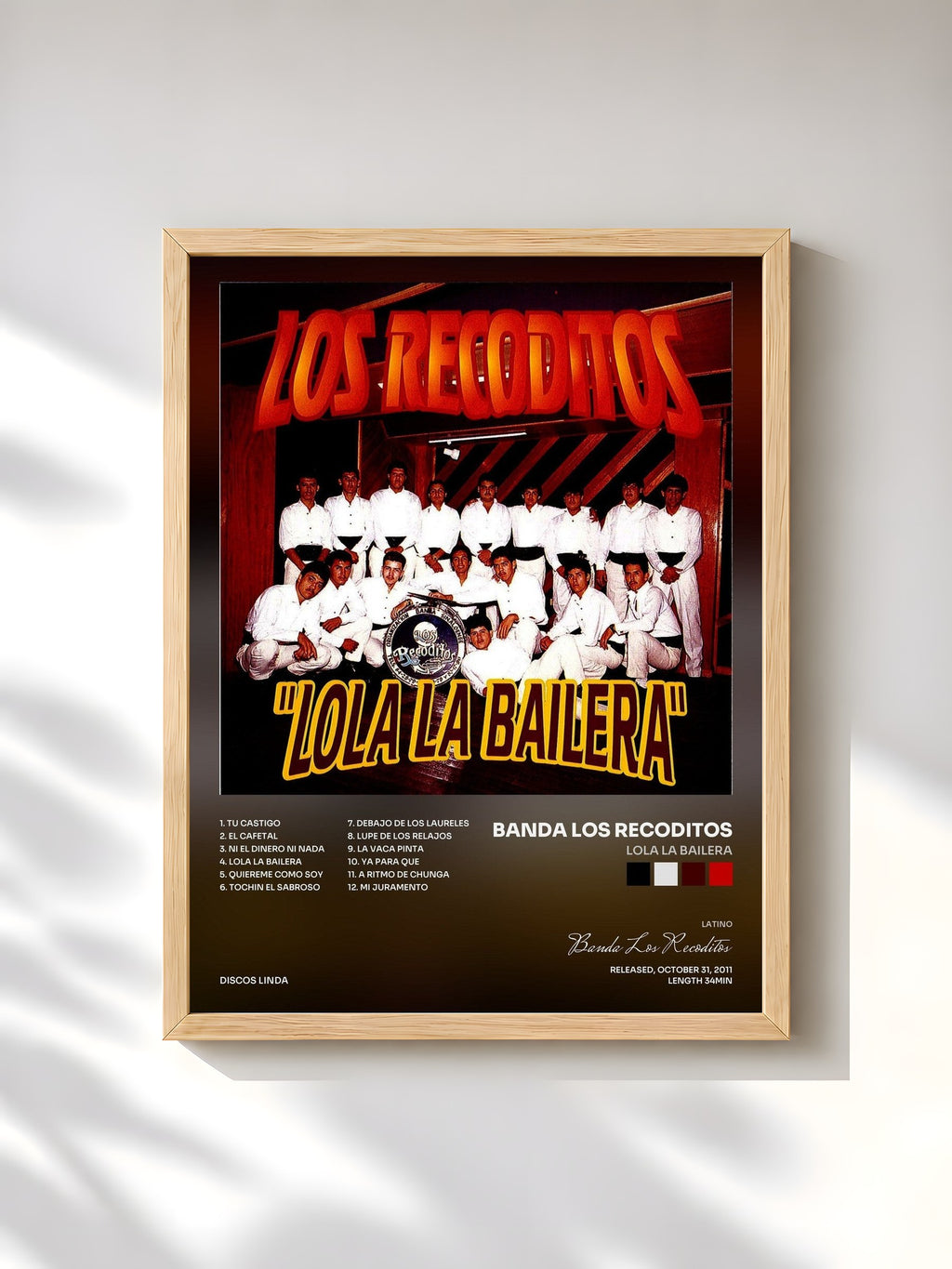 #bois Tableau de l'album Lola La Bailera de Banda Los Recoditos, cadre en bois brut, imprimé et encadré en France