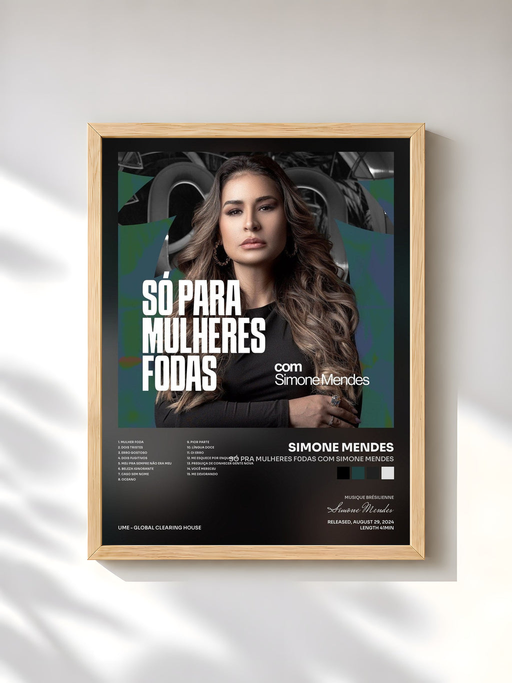 #bois Tableau de l'album Só pra mulheres f0das com Simone Mendes de Simone Mendes, cadre en bois brut, imprimé et encadré en France