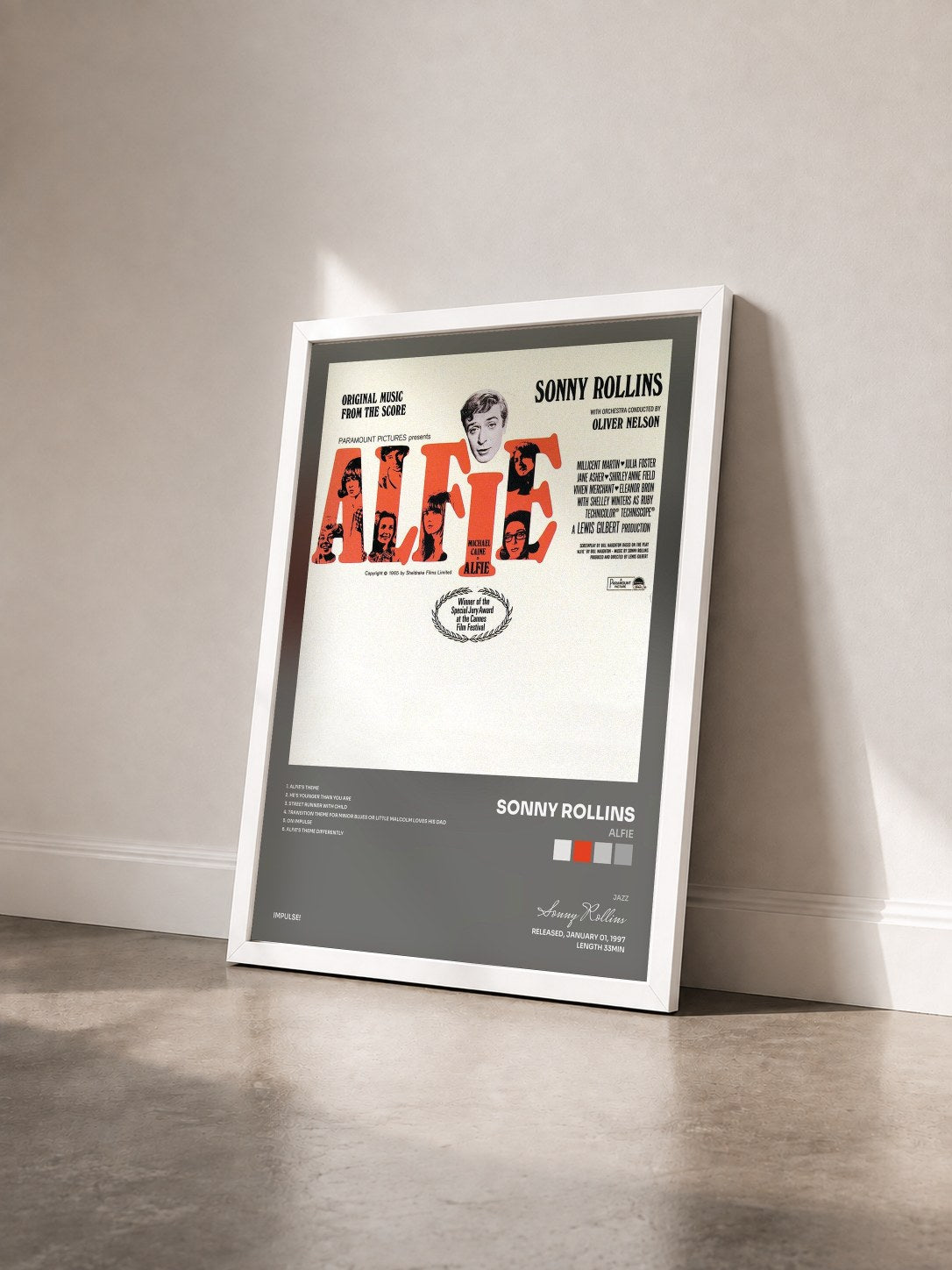 #blanc Tableau de l'album Alfie de Sonny Rollins vu de trois quarts, cadre blanc