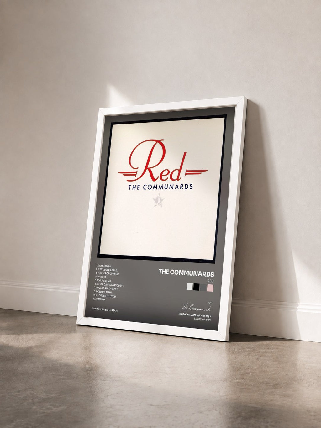 #blanc Tableau de l'album Red de The Communards vu de trois quarts, cadre blanc