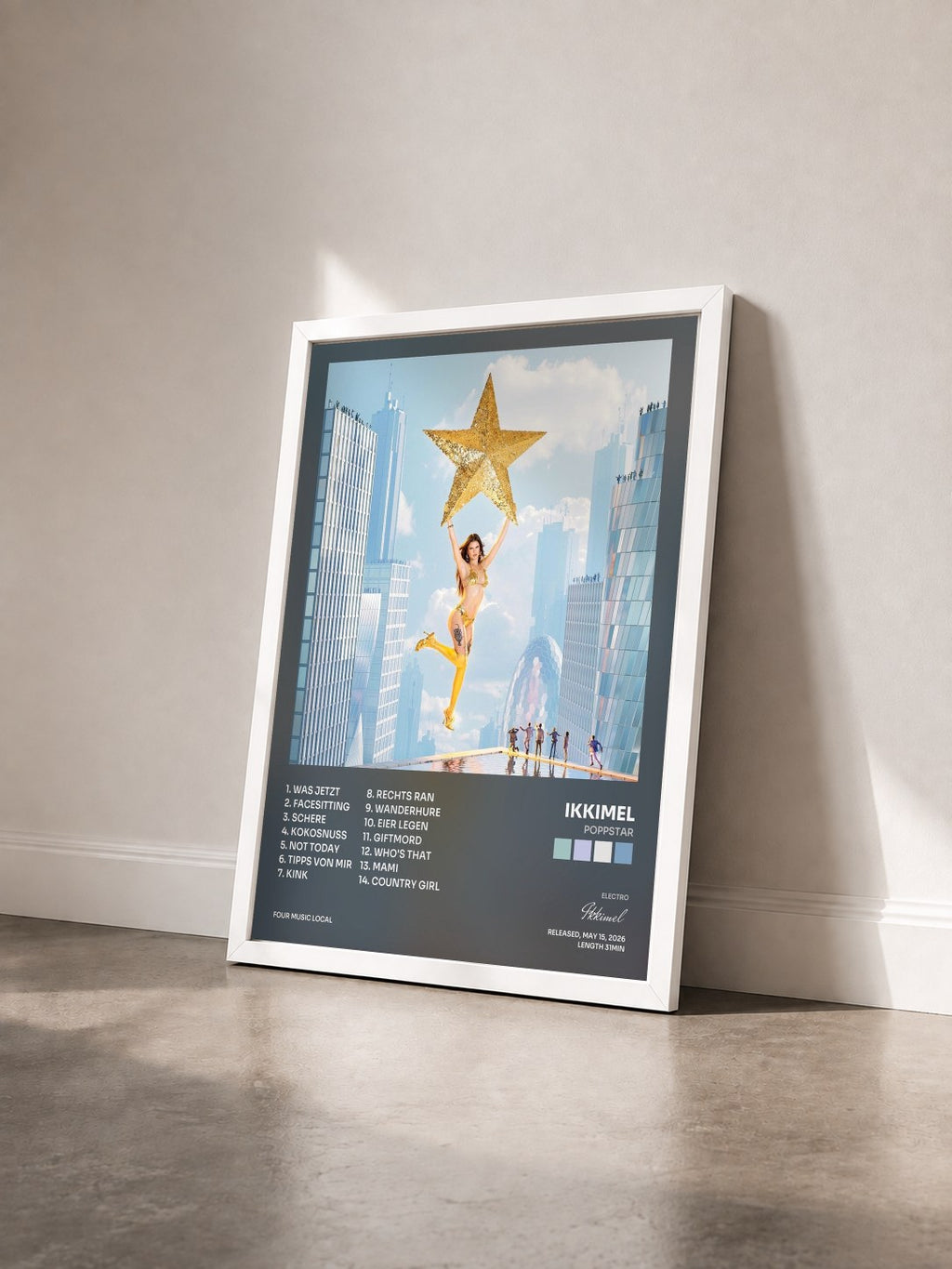 #blanc Tableau de l'album POPPSTAR de Ikkimel vu de trois quarts, cadre blanc