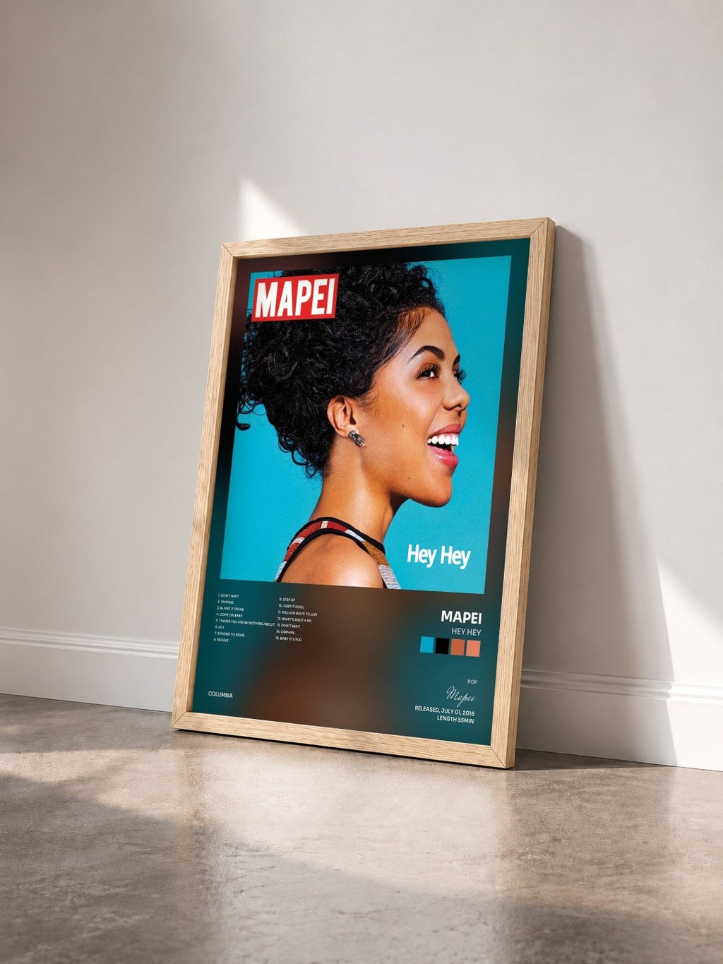 #bois Tableau de l'album Hey Hey de Mapei vu de trois quarts, cadre en bois brut