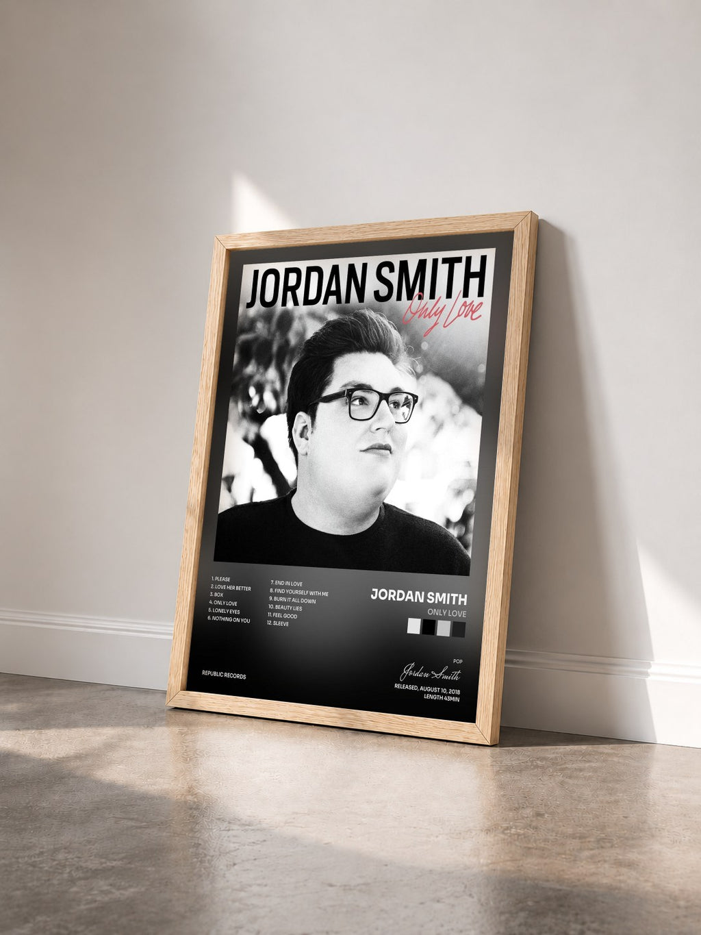 #bois Tableau de l'album Only Love de Jordan Smith vu de trois quarts, cadre en bois brut