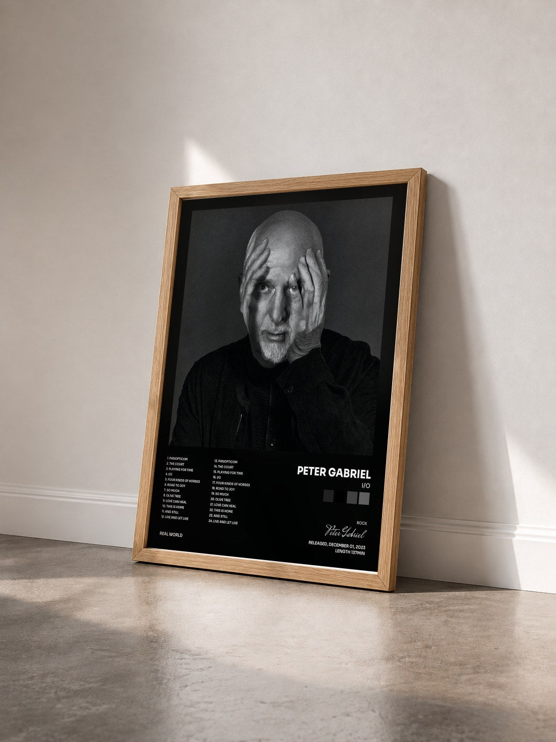 #bois Tableau de l'album i/o de Peter Gabriel vu de trois quarts, cadre en bois brut