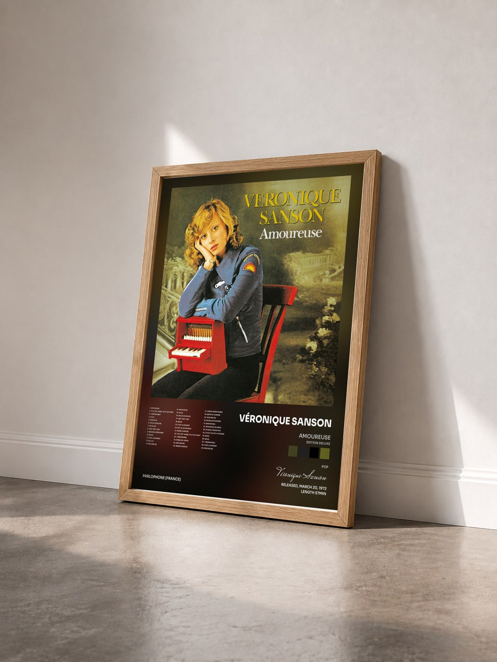 #bois Tableau de l'album Amoureuse (Edition Deluxe) de Véronique Sanson vu de trois quarts, cadre en bois brut