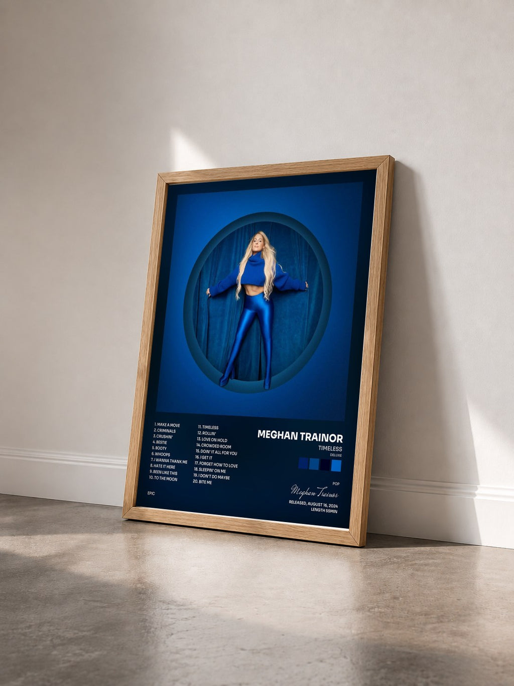 #bois Tableau de l'album Timeless (Deluxe) de Meghan Trainor vu de trois quarts, cadre en bois brut