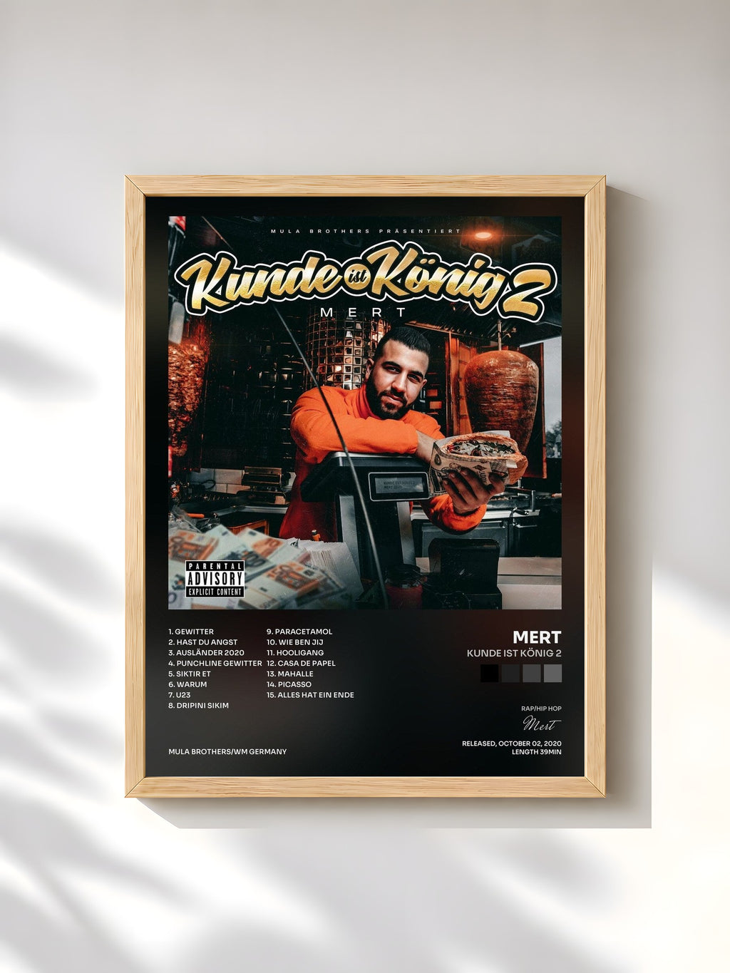 #bois Tableau de l'album Kunde ist König 2 de Mert, cadre en bois brut, imprimé et encadré en France
