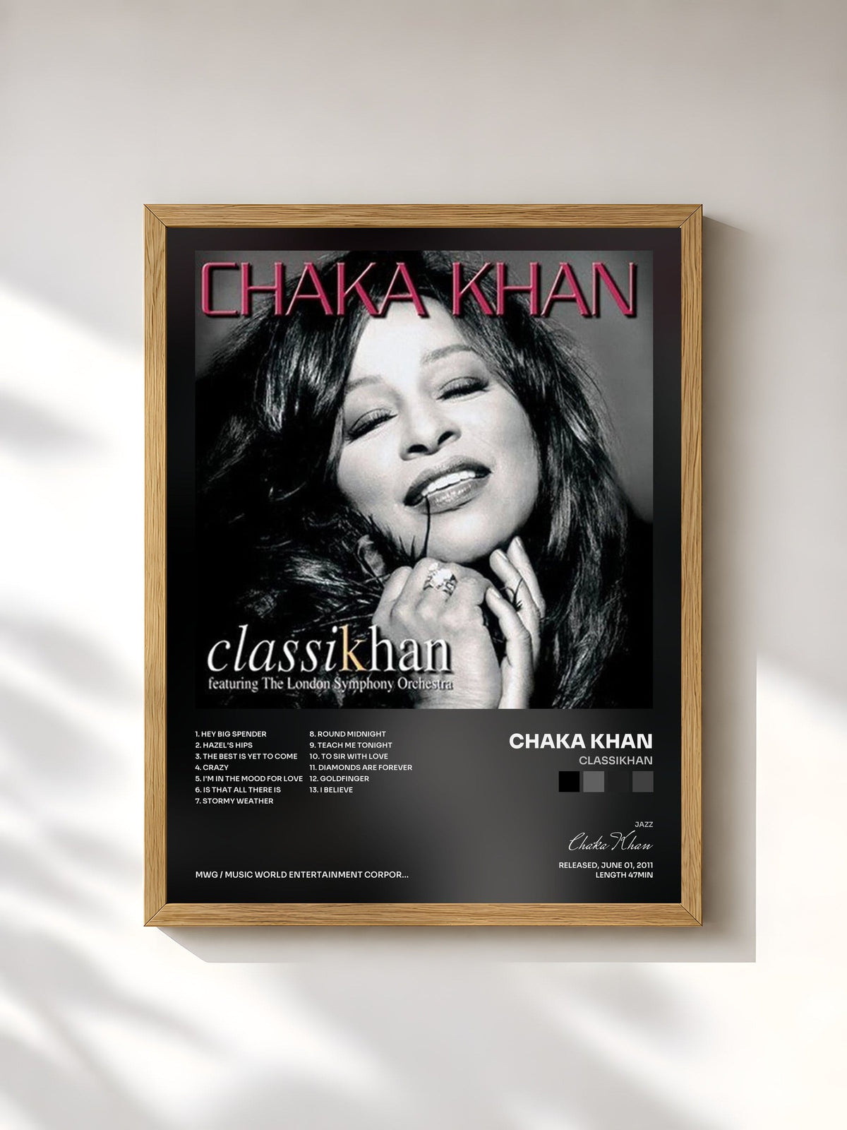 #bois Tableau de l'album Classikhan de Chaka Khan, cadre en bois brut, imprimé et encadré en France