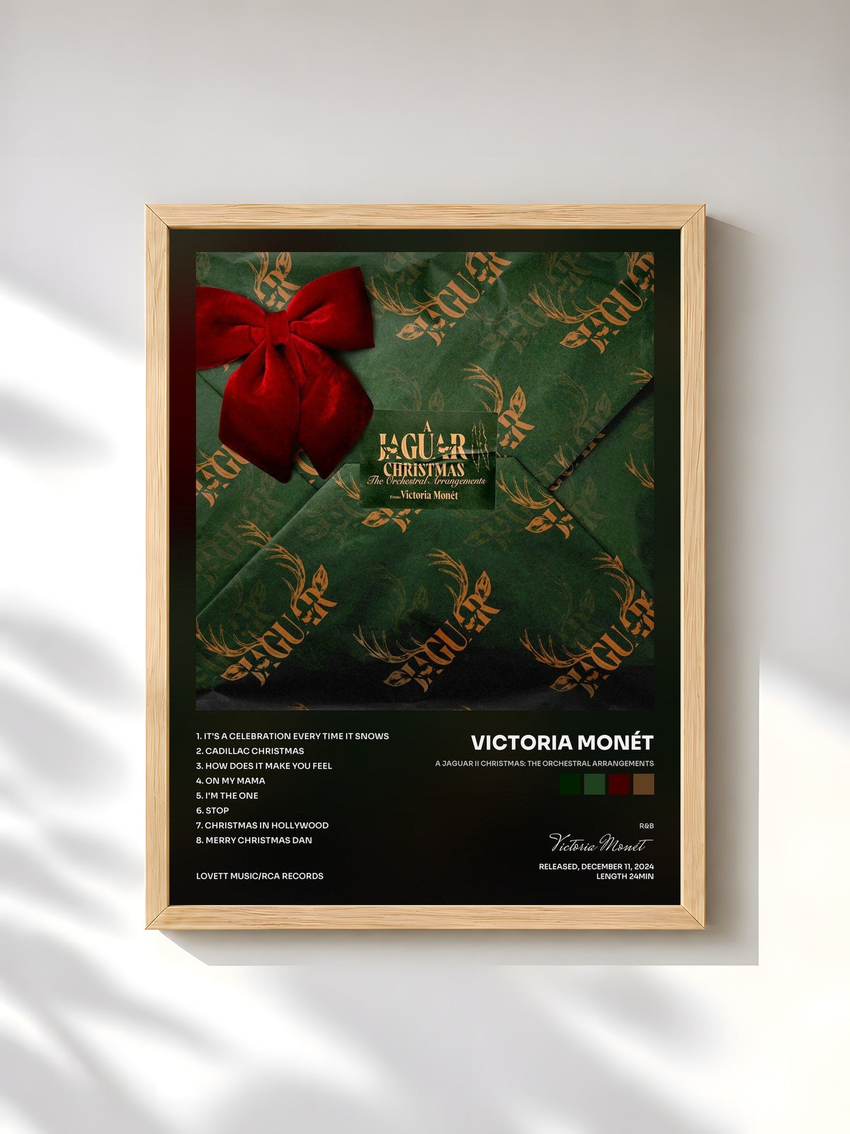 #bois Tableau de l'album A Jaguar II Christmas: The Orchestral Arrangements de Victoria Monét, cadre en bois brut, imprimé et encadré en France
