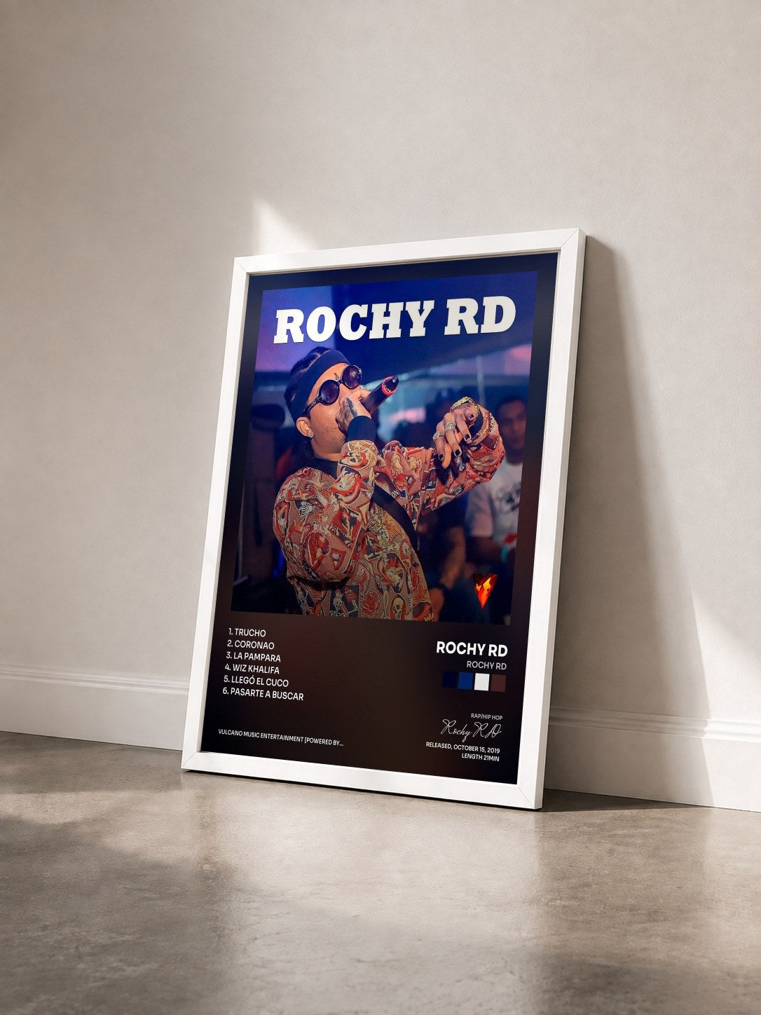 #blanc Tableau de l'album Rochy Rd de Rochy RD vu de trois quarts, cadre blanc