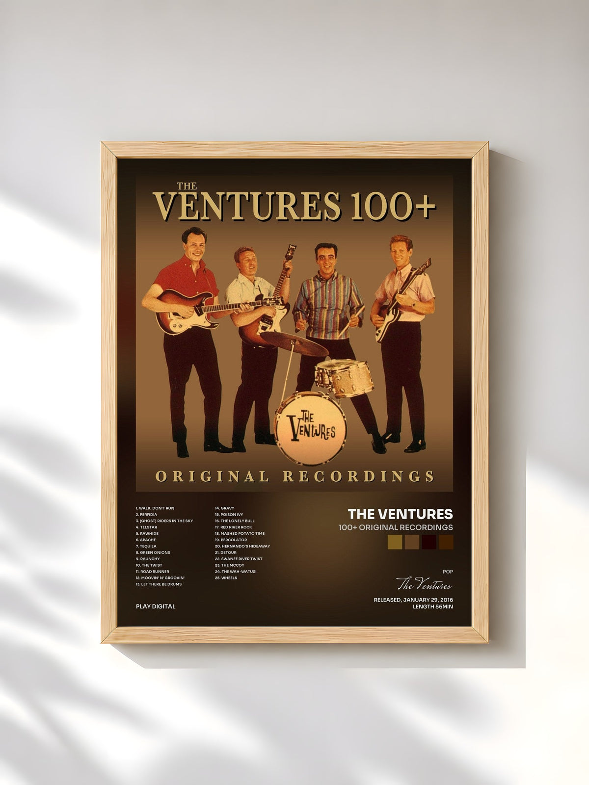 #bois Tableau de l'album 100+ Original Recordings de The Ventures, cadre en bois brut, imprimé et encadré en France