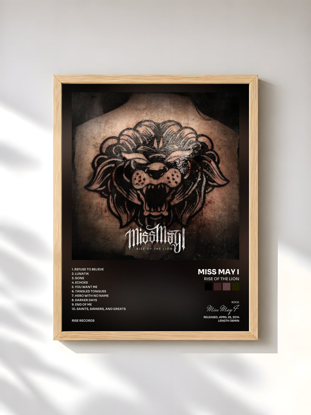 #bois Tableau de l'album Rise of The Lion de Miss May I, cadre en bois brut, imprimé et encadré en France