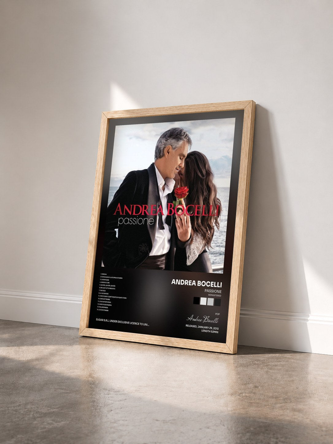 #bois Tableau de l'album Passione (Remastered) de Andrea Bocelli vu de trois quarts, cadre en bois brut