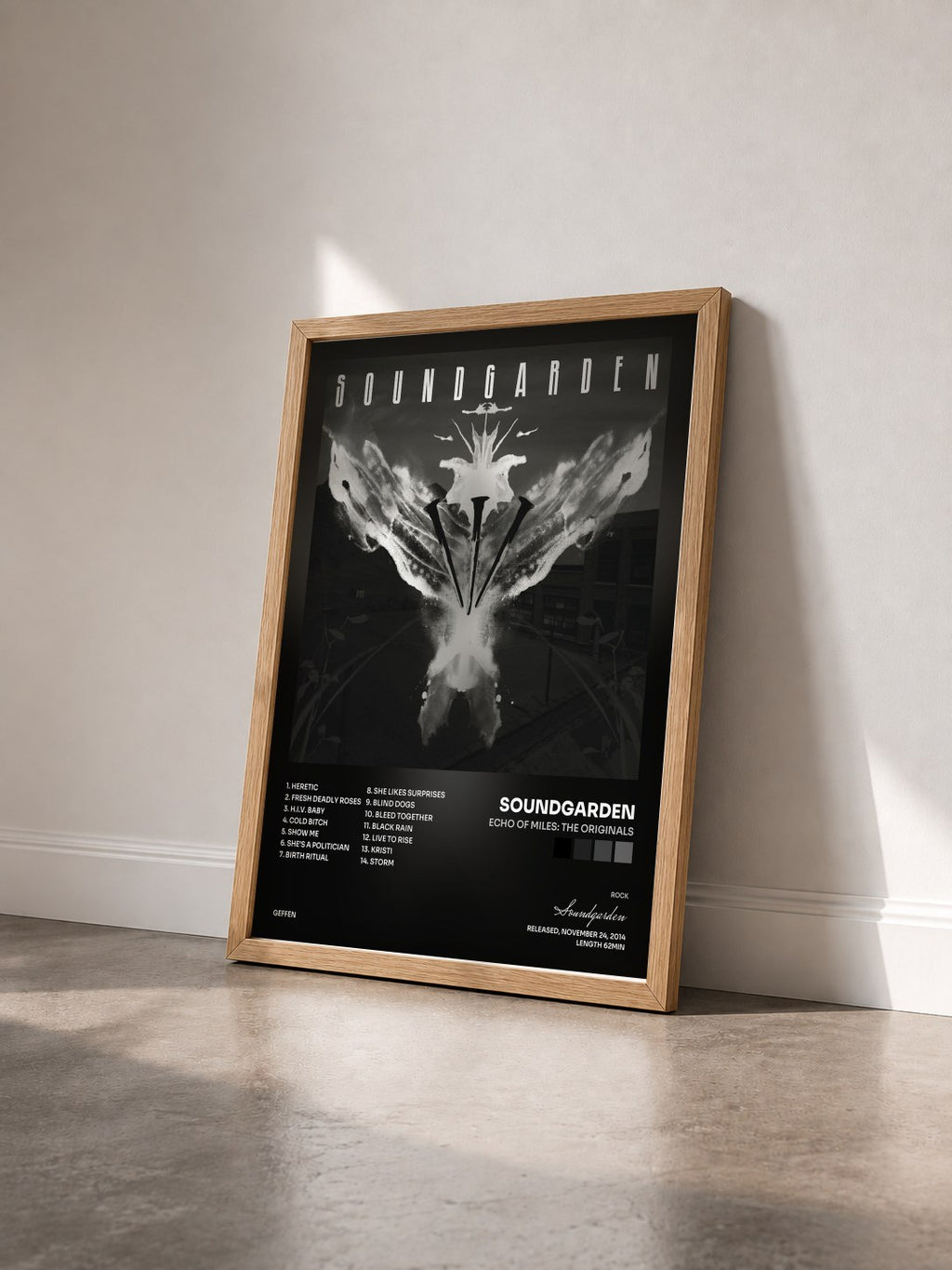 #bois Tableau de l'album Echo Of Miles: The Originals de Soundgarden vu de trois quarts, cadre en bois brut