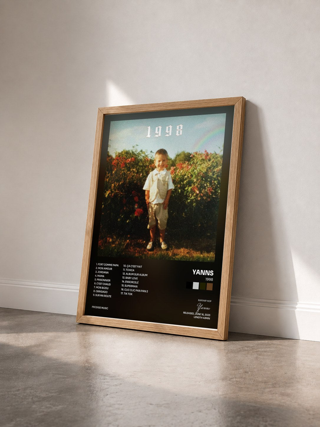 #bois Tableau de l'album 1998 de Yanns vu de trois quarts, cadre en bois brut