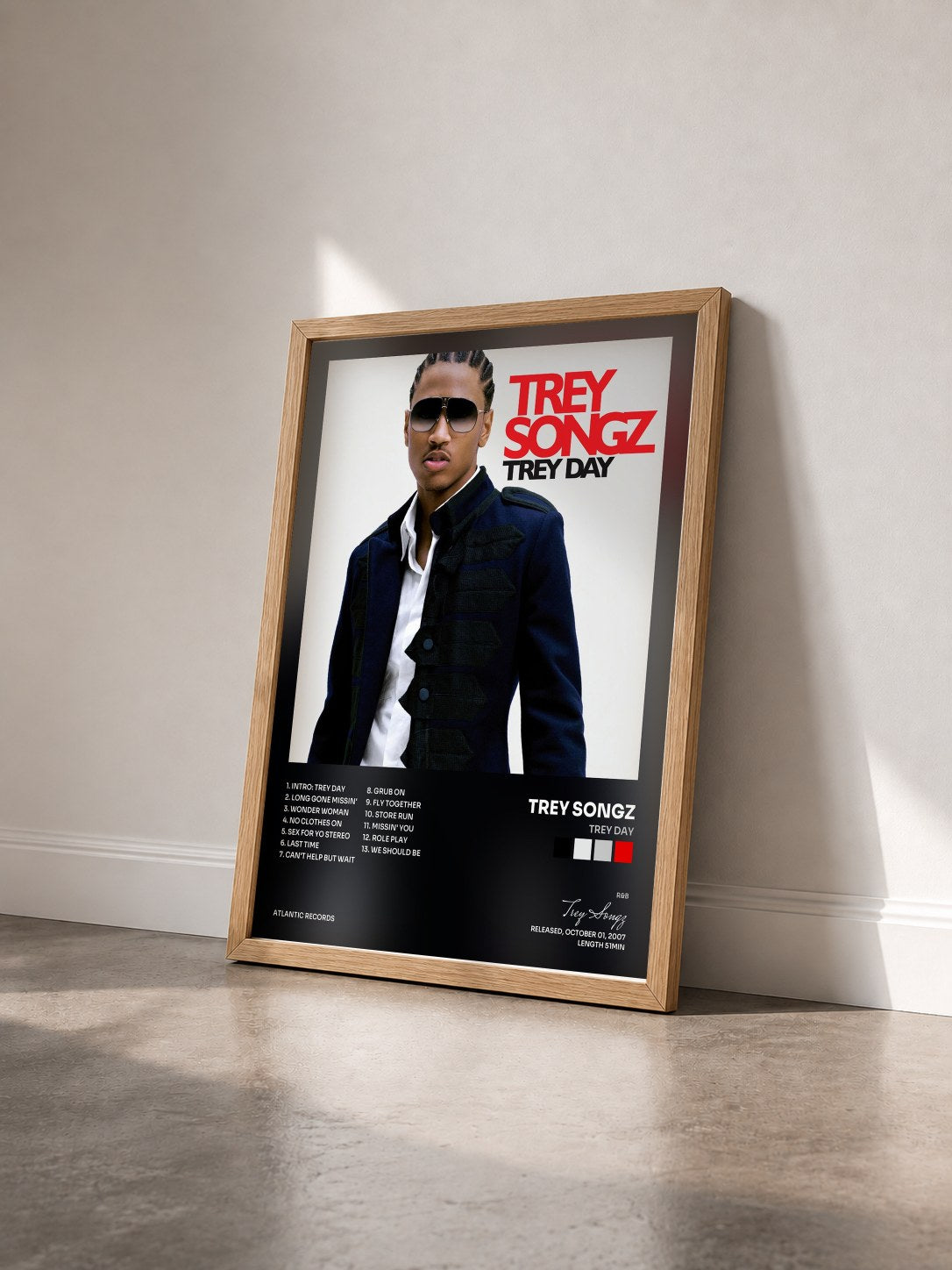 #bois Tableau de l'album Trey Day de Trey Songz vu de trois quarts, cadre en bois brut