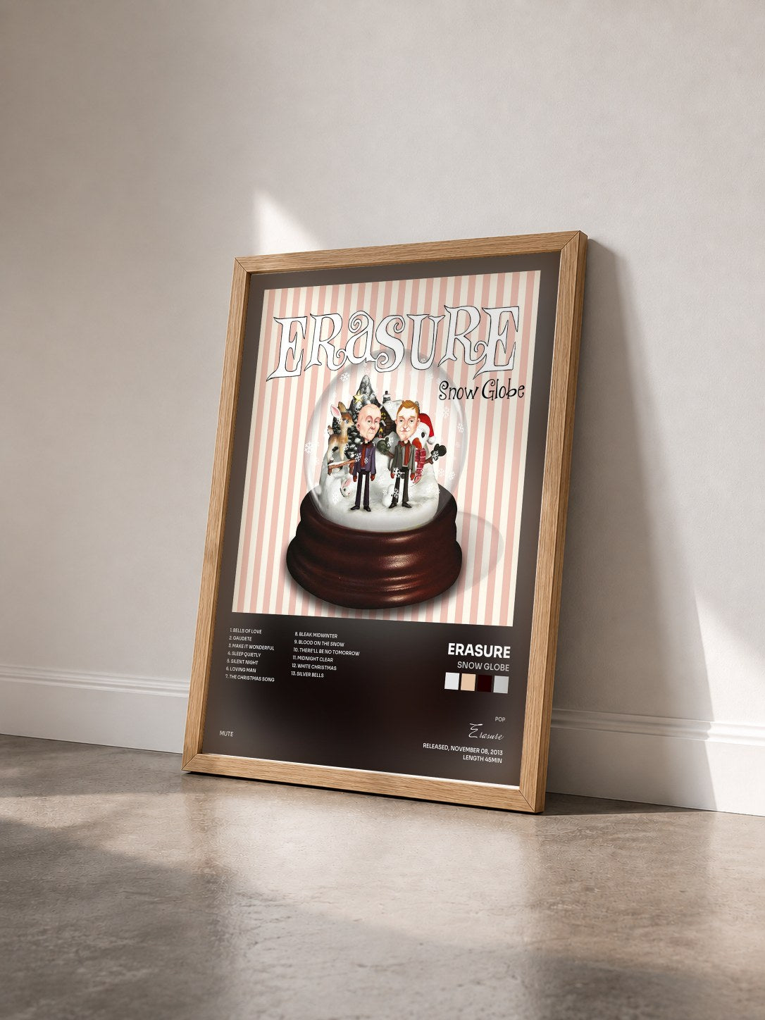 #bois Tableau de l'album Snow Globe de Erasure vu de trois quarts, cadre en bois brut