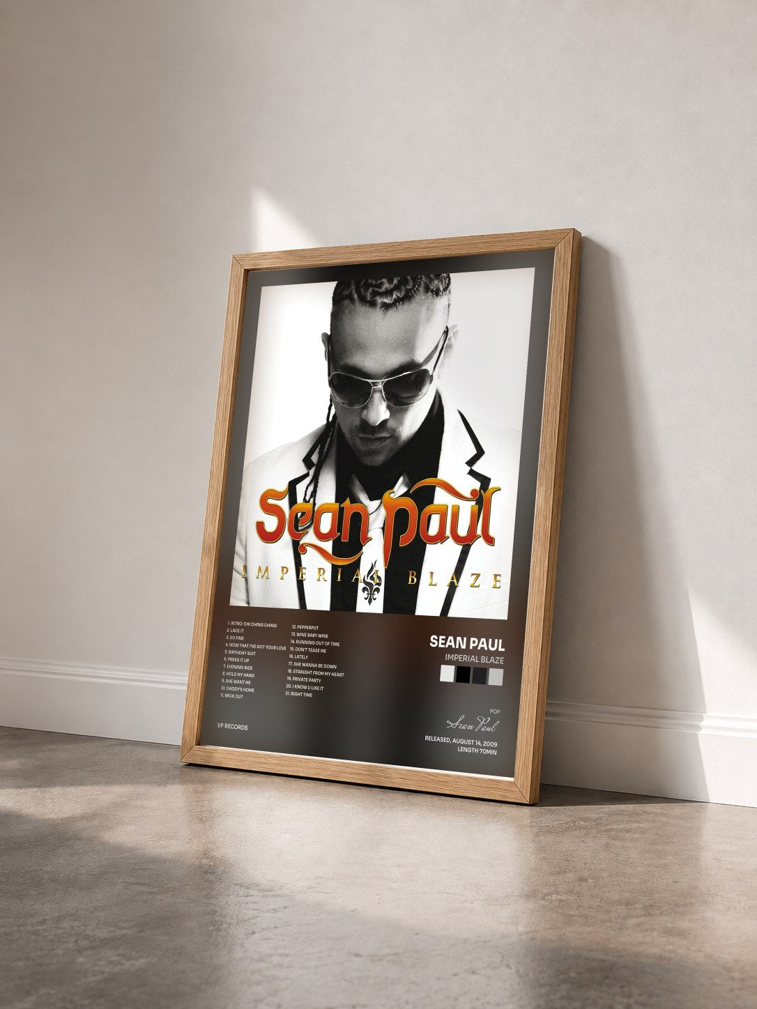 #bois Tableau de l'album Imperial Blaze de Sean Paul vu de trois quarts, cadre en bois brut
