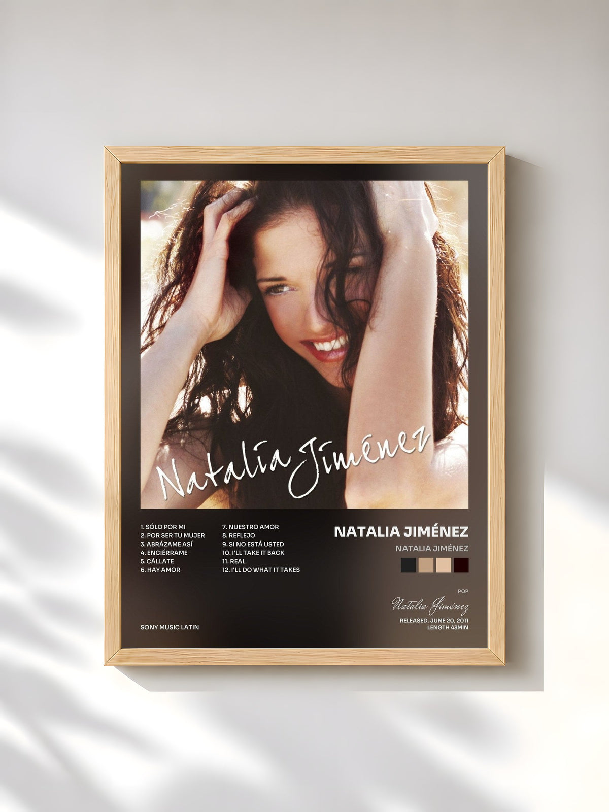 #bois Tableau de l'album Natalia Jiménez de Natalia Jiménez, cadre en bois brut, imprimé et encadré en France