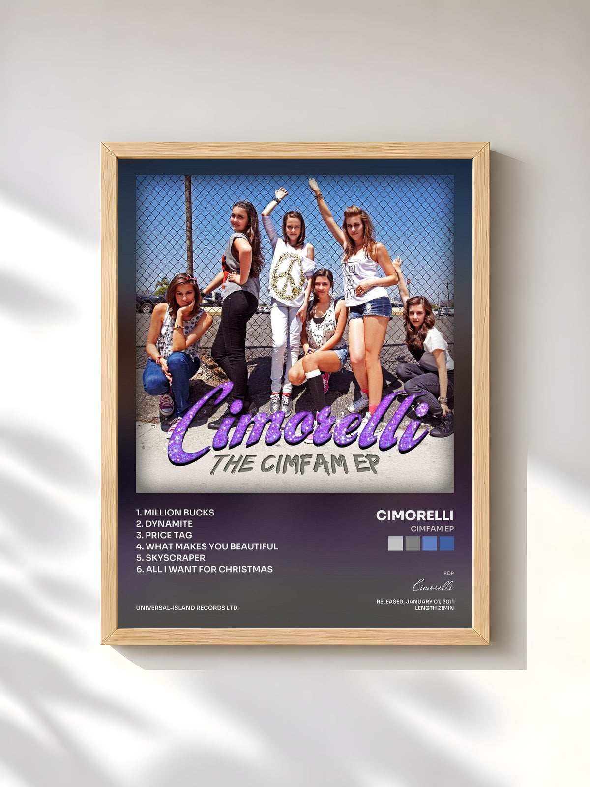 #bois Tableau de l'album CimFam EP de Cimorelli, cadre en bois brut, imprimé et encadré en France