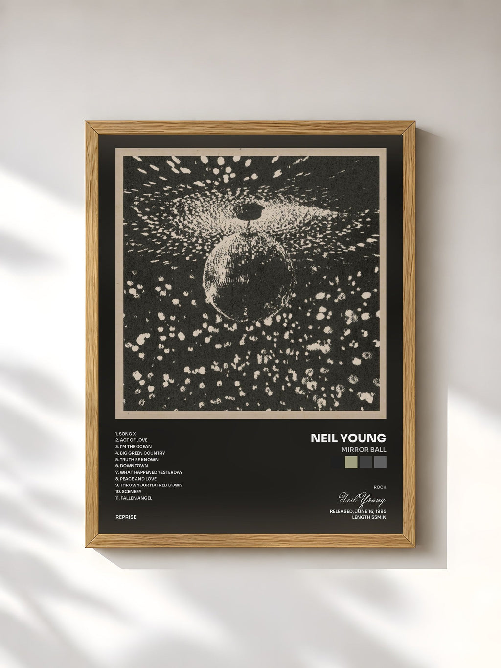 #bois Tableau de l'album Mirror Ball de Neil Young, cadre en bois brut, imprimé et encadré en France