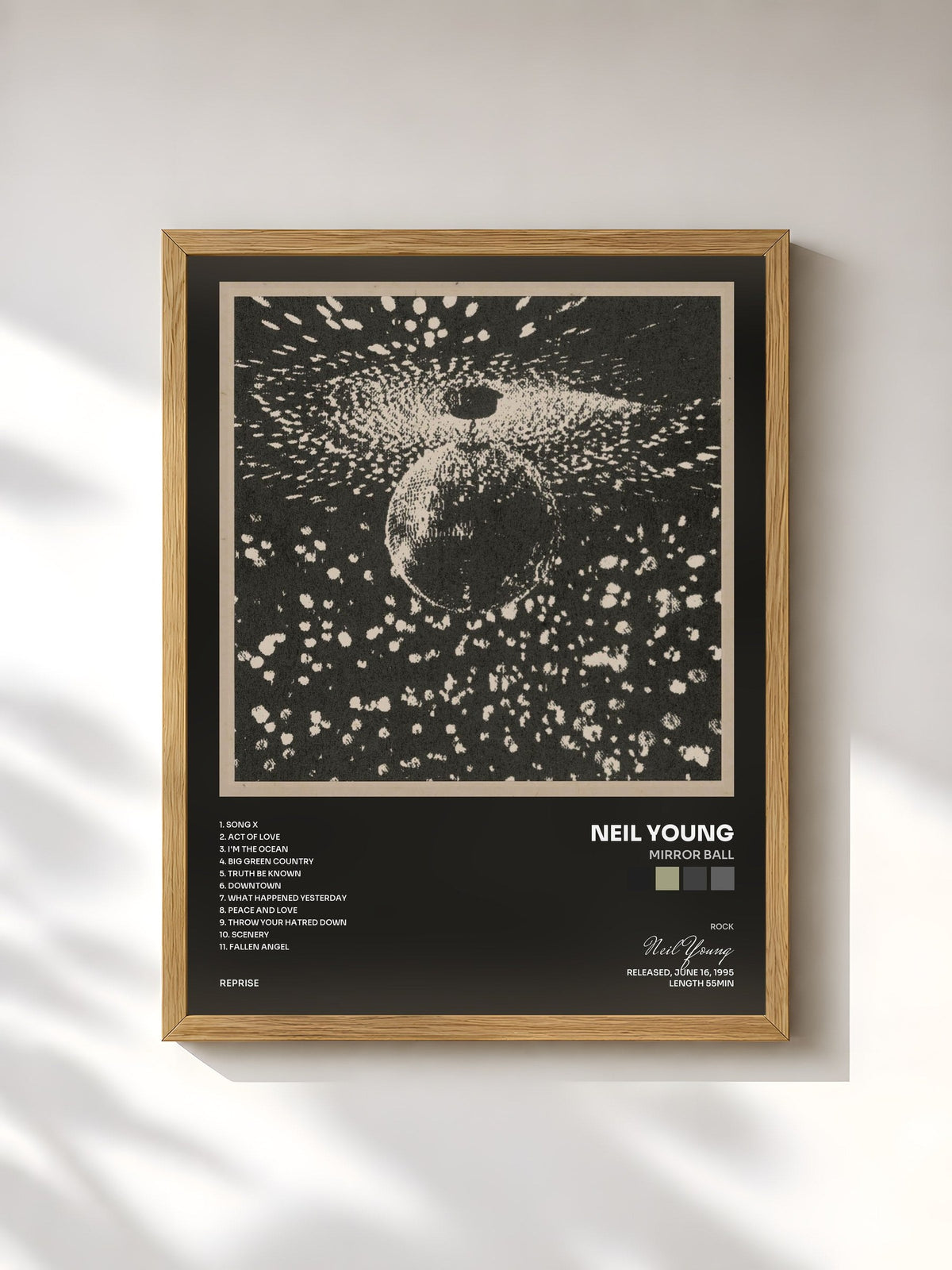 #bois Tableau de l'album Mirror Ball de Neil Young, cadre en bois brut, imprimé et encadré en France