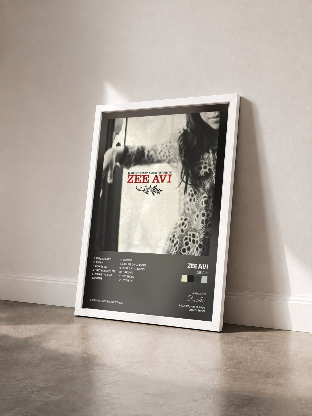 #blanc Tableau de l'album Zee Avi de Zee Avi vu de trois quarts, cadre blanc