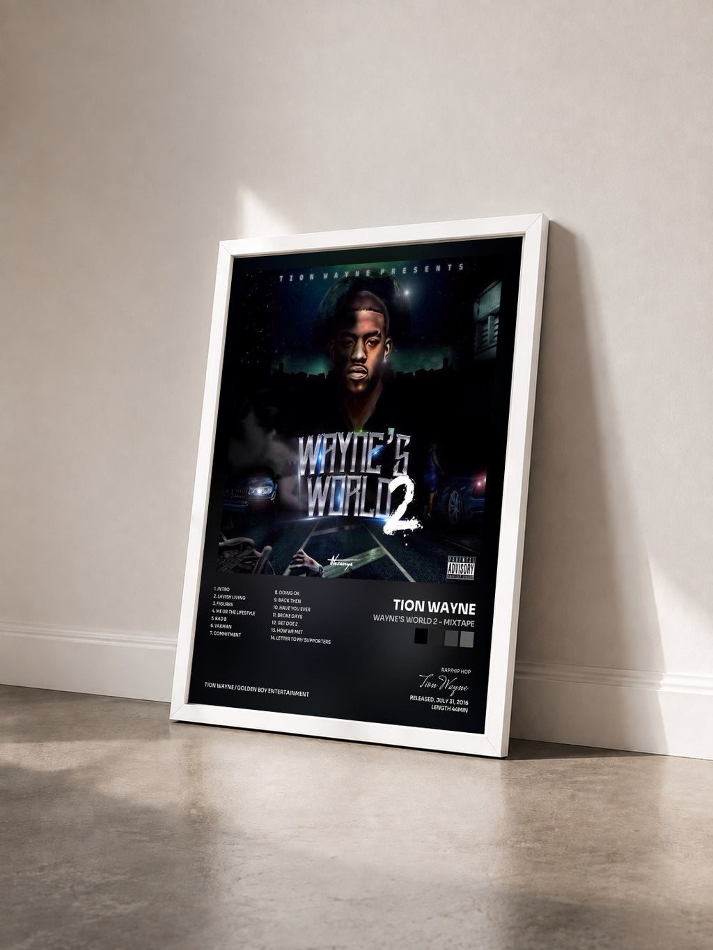 #blanc Tableau de l'album Wayne's World 2 - Mixtape de Tion Wayne vu de trois quarts, cadre blanc