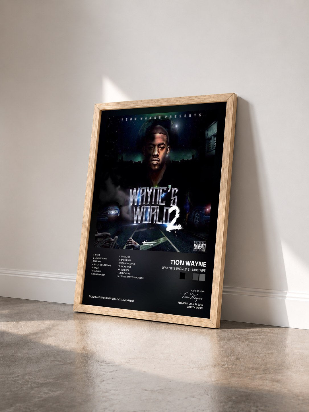 #bois Tableau de l'album Wayne's World 2 - Mixtape de Tion Wayne vu de trois quarts, cadre en bois brut