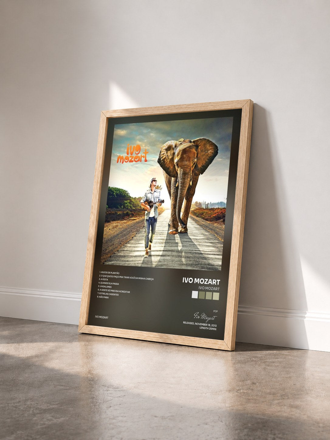 #bois Tableau de l'album Ivo Mozart de Ivo Mozart vu de trois quarts, cadre en bois brut