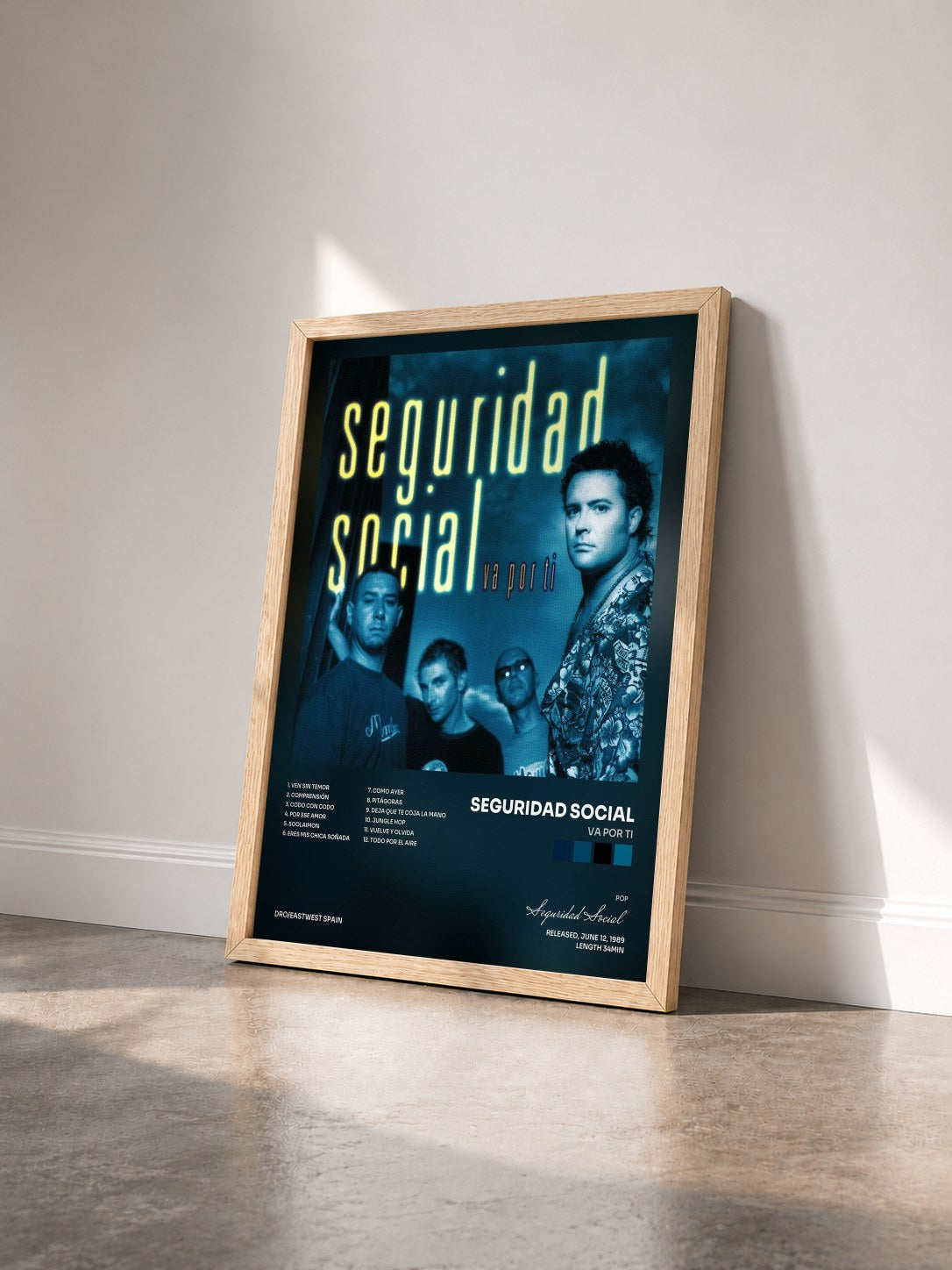 #bois Tableau de l'album Va Por Ti de Seguridad Social vu de trois quarts, cadre en bois brut