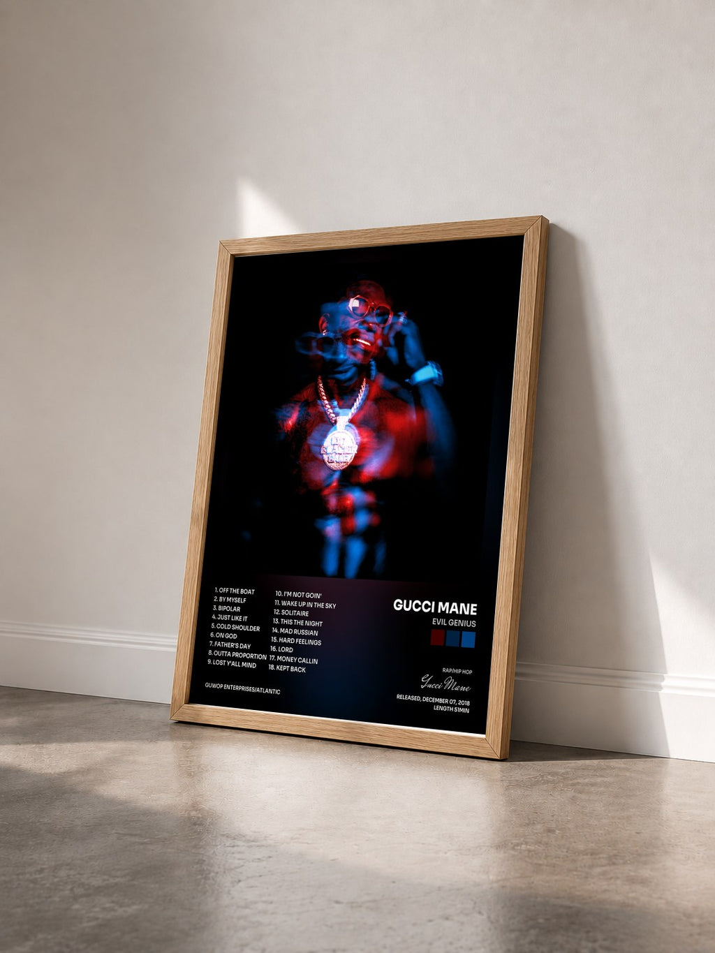 #bois Tableau de l'album Evil Genius de Gucci Mane vu de trois quarts, cadre en bois brut