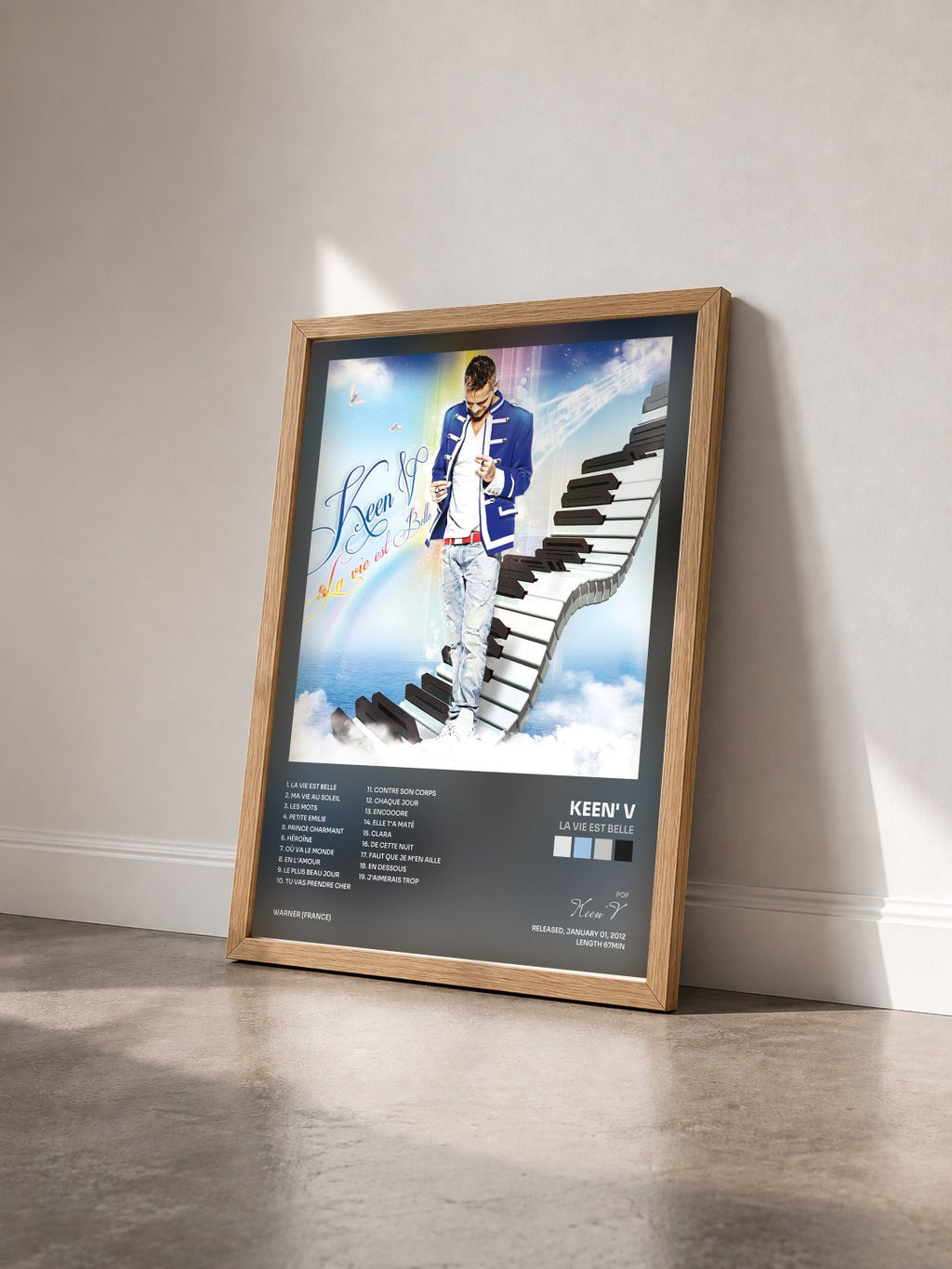 #bois Tableau de l'album La vie est belle de Keen' V vu de trois quarts, cadre en bois brut