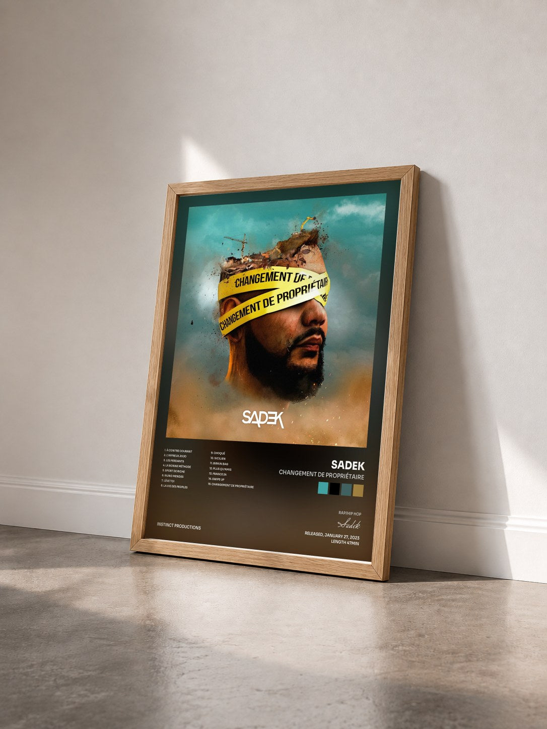 #bois Tableau de l'album Changement de propriétaire de Sadek vu de trois quarts, cadre en bois brut