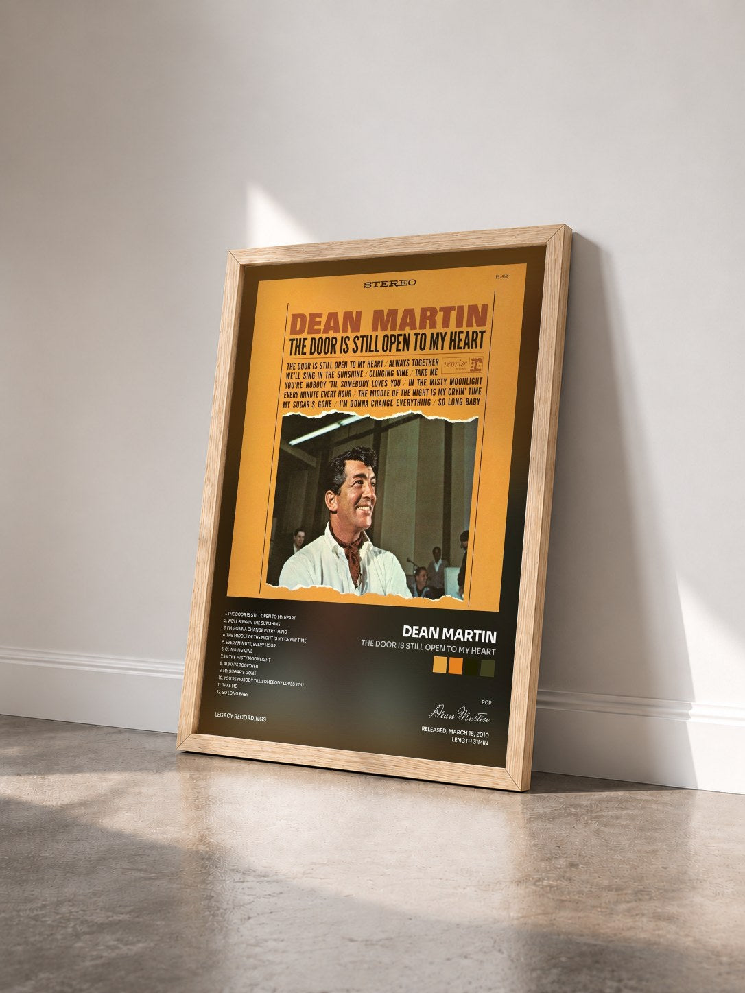 #bois Tableau de l'album The Door Is Still Open to My Heart de Dean Martin vu de trois quarts, cadre en bois brut