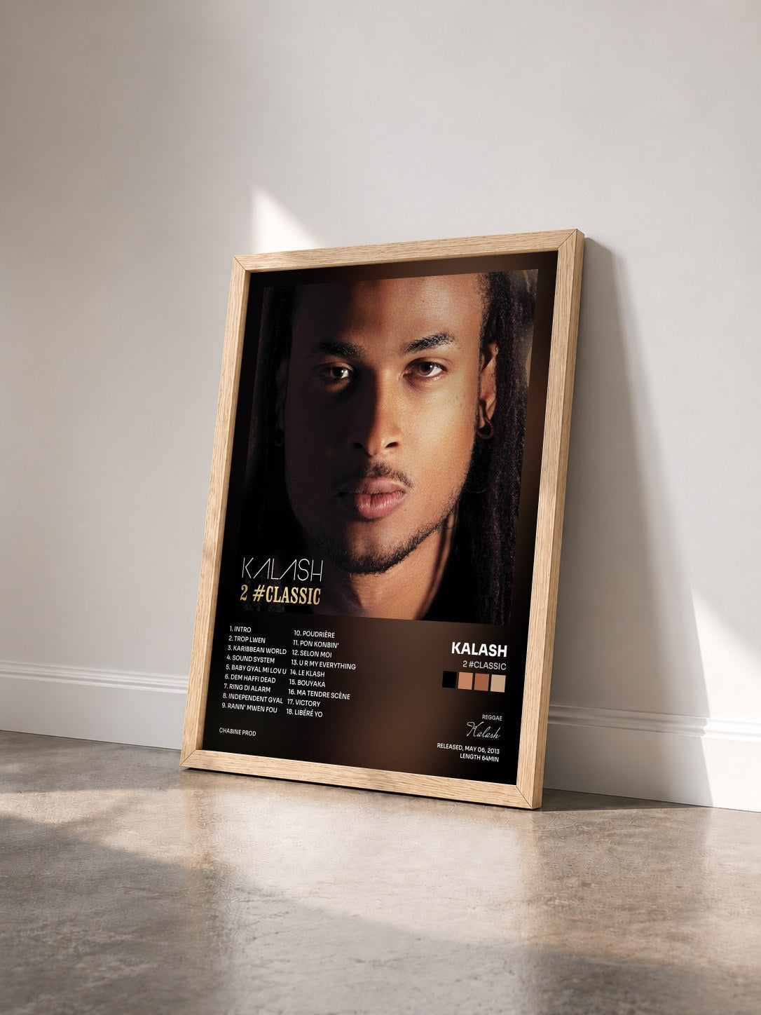 #bois Tableau de l'album 2 #Classic de Kalash vu de trois quarts, cadre en bois brut