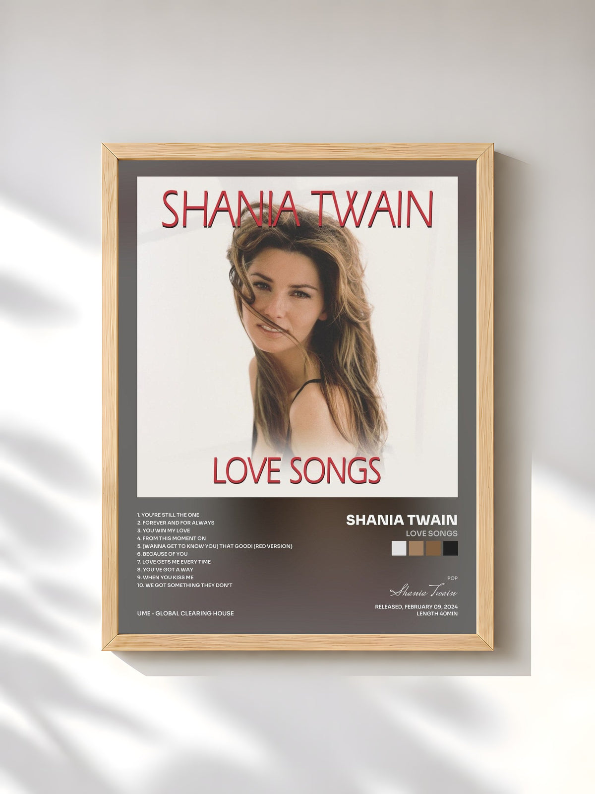 #bois Tableau de l'album Love Songs de Shania Twain, cadre en bois brut, imprimé et encadré en France