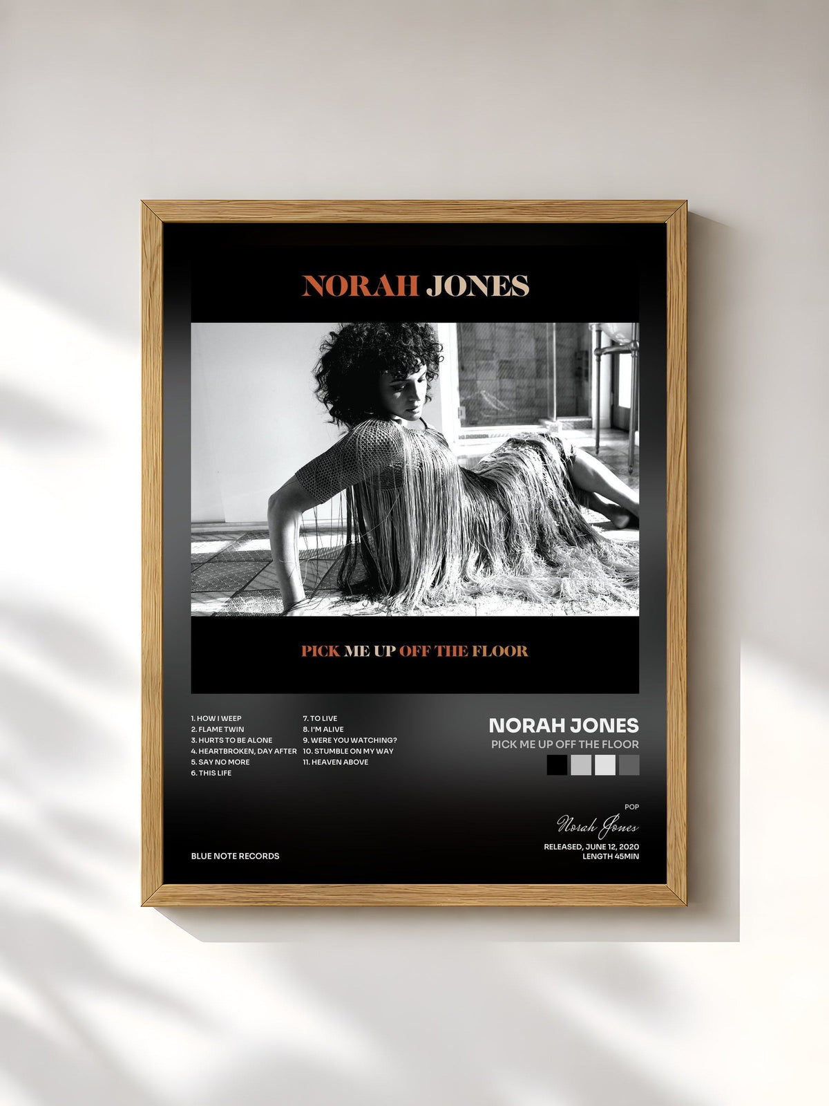 #bois Tableau de l'album Pick Me Up Off The Floor de Norah Jones, cadre en bois brut, imprimé et encadré en France