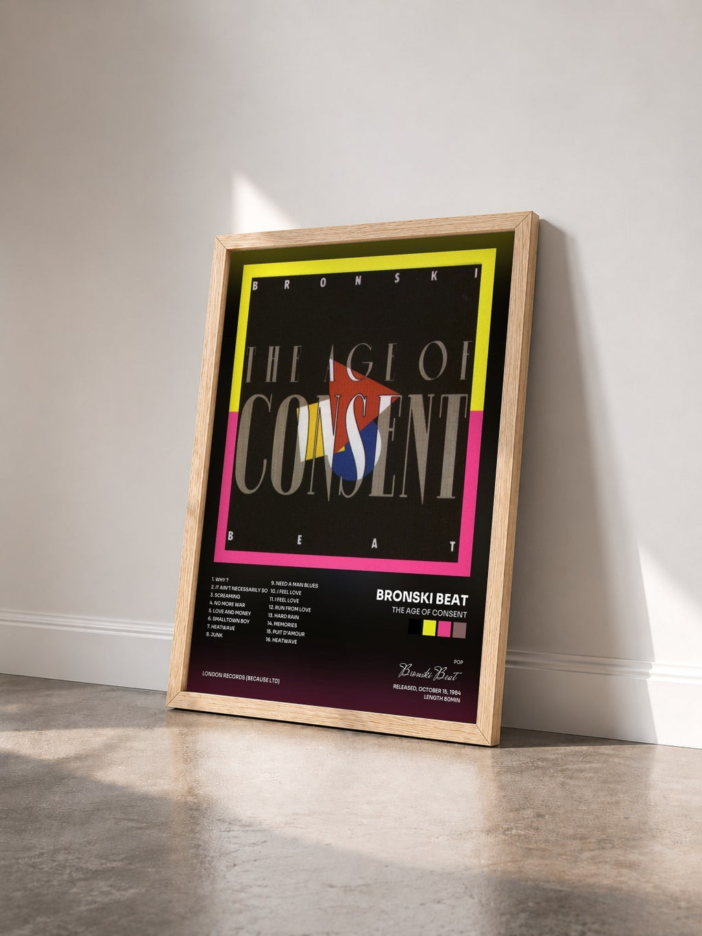 #bois Tableau de l'album The Age of Consent de Bronski Beat vu de trois quarts, cadre en bois brut